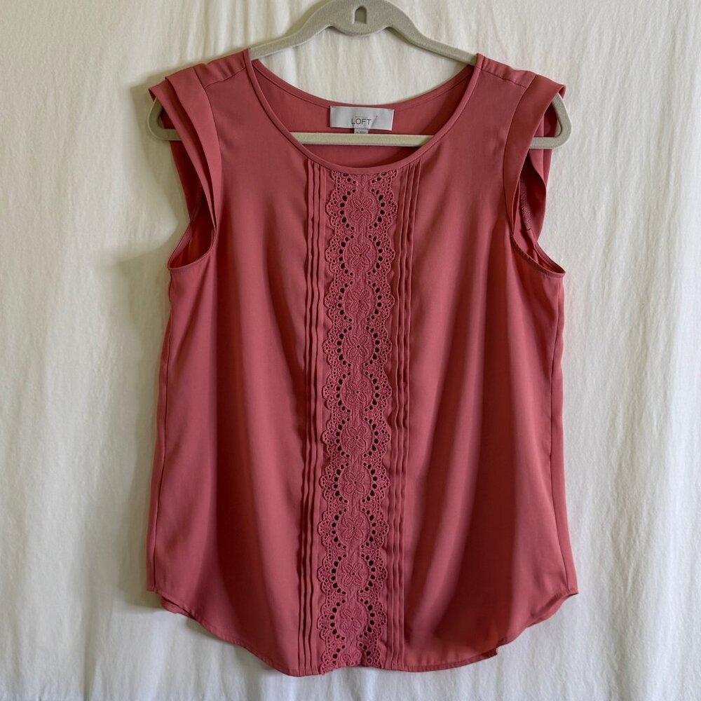 NWOT Ann Taylor Loft Women's Cap Sleeve Pleated Lace Front Peach Size M